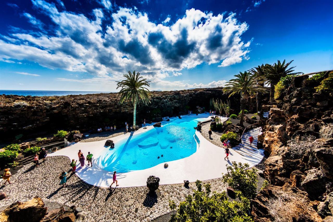 Vivienda Vacacional Buby Costa Teguise Bagian luar foto
